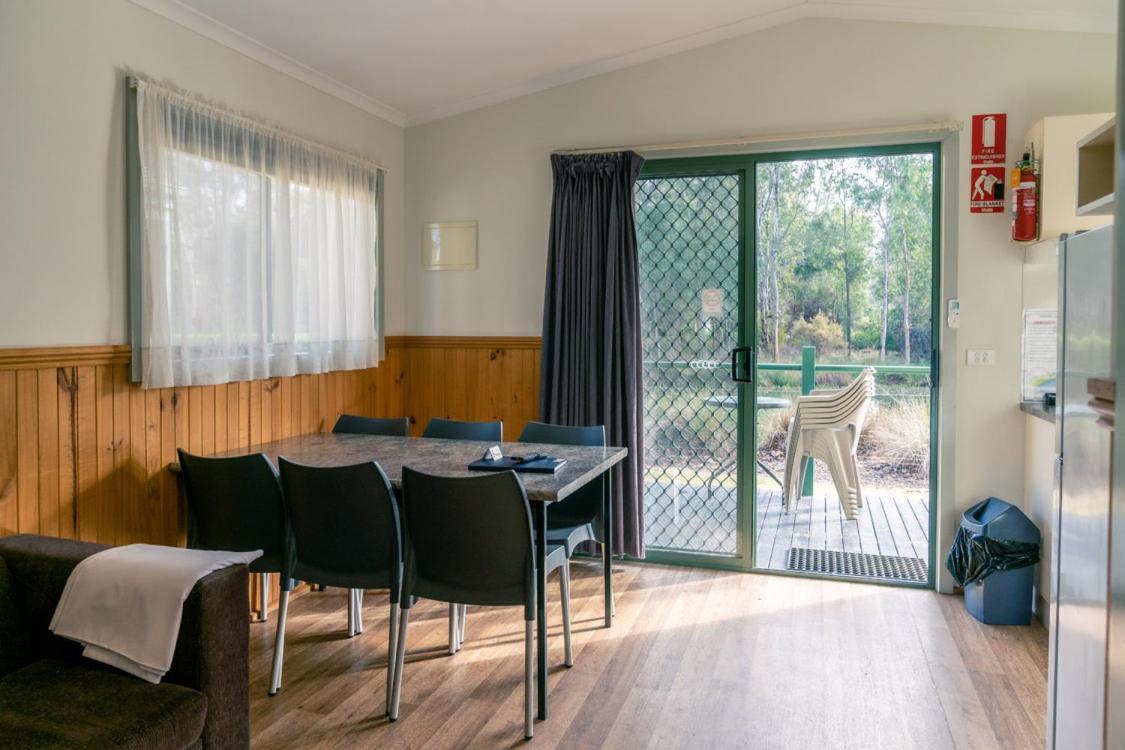 Victoria Lake Holiday Park Shepparton Extérieur photo