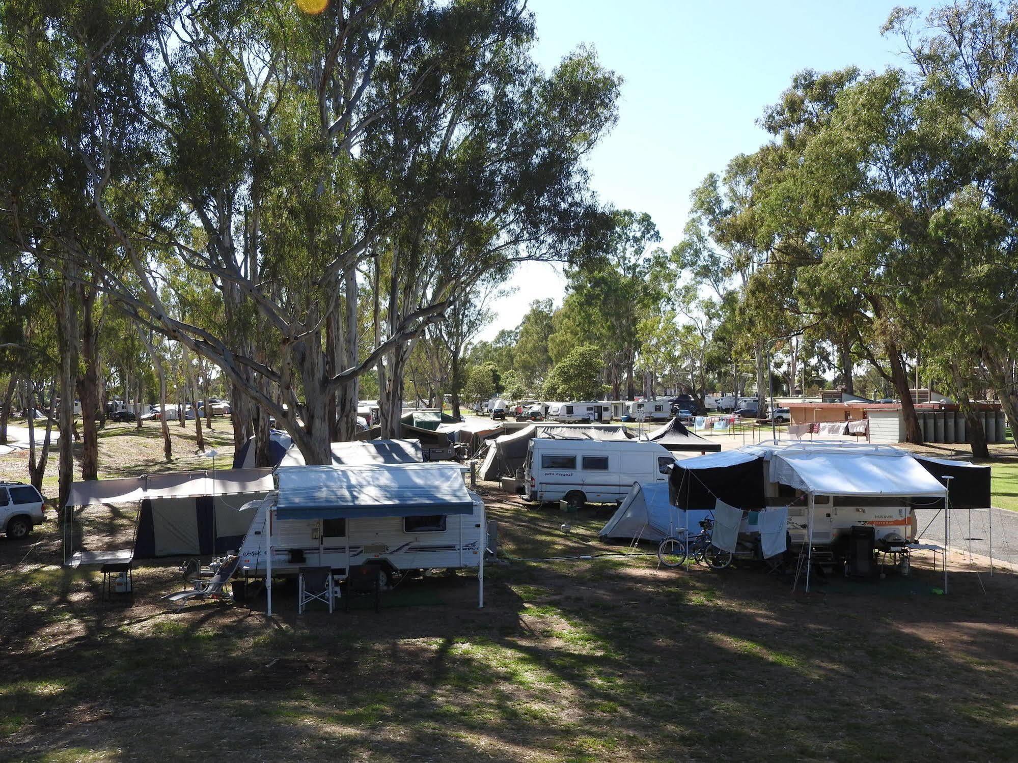 Victoria Lake Holiday Park Shepparton Extérieur photo