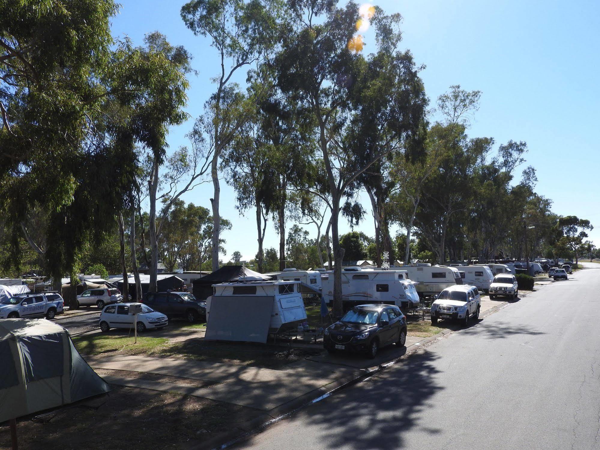 Victoria Lake Holiday Park Shepparton Extérieur photo